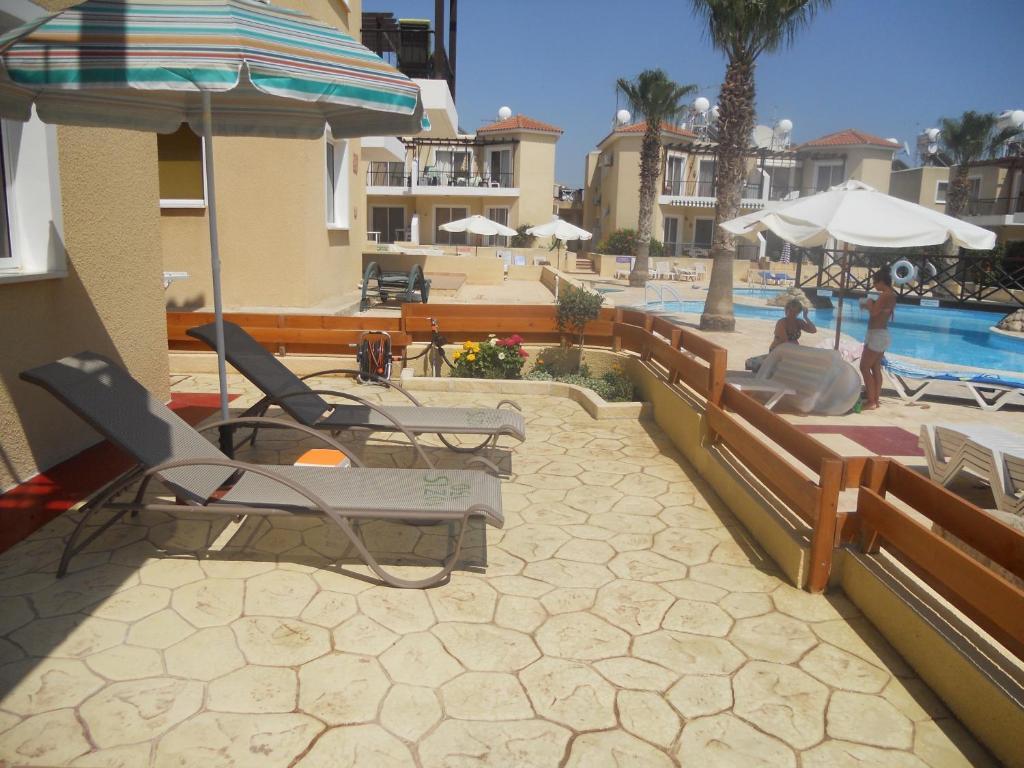 Sirena Sunrise Prestige Apartments Pafos Dış mekan fotoğraf