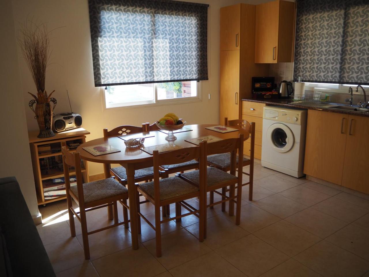 Sirena Sunrise Prestige Apartments Pafos Dış mekan fotoğraf